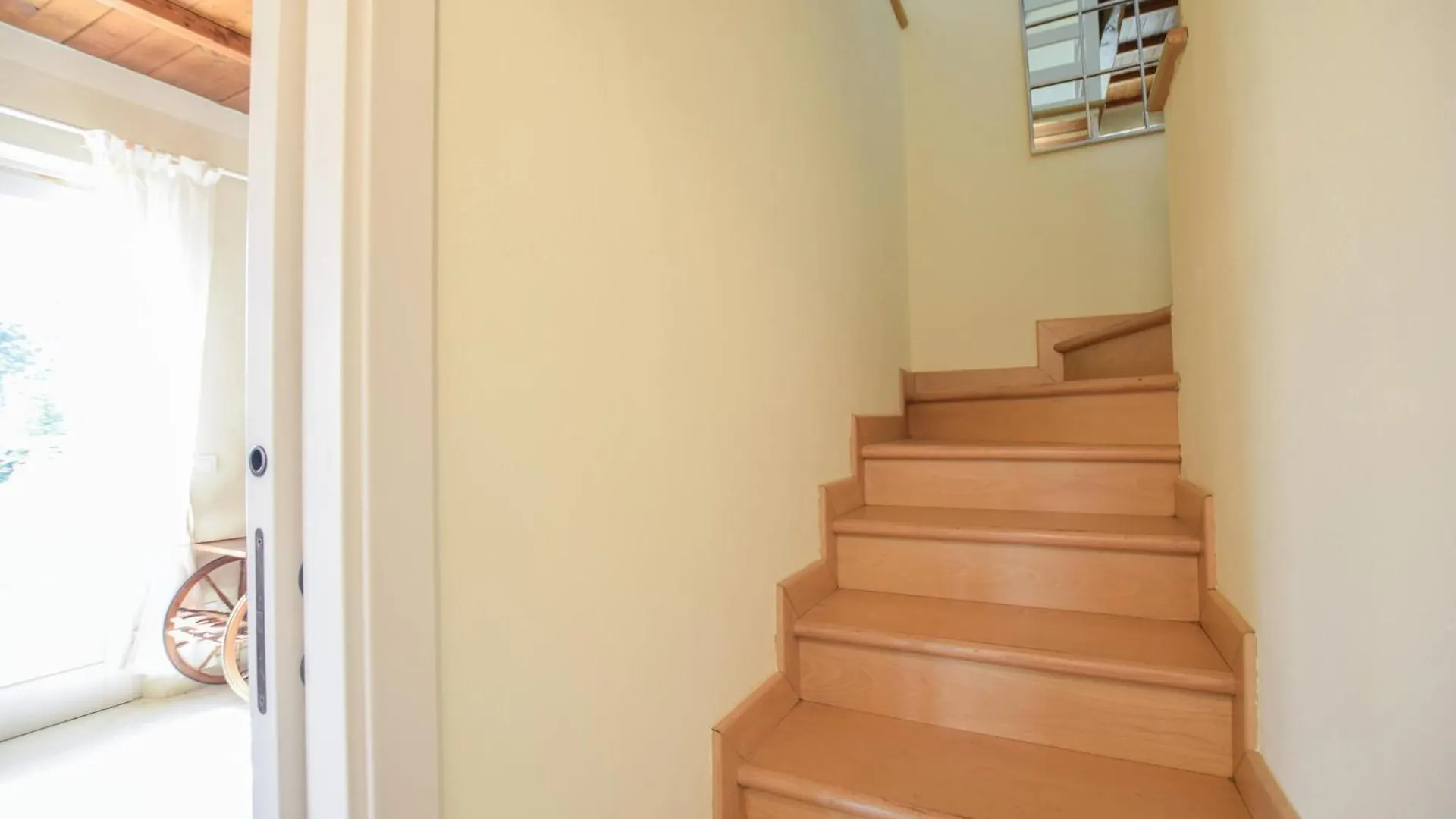 Gorgeous Home In Pietrasanta With Kitchen 0*,